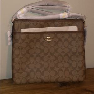 NWT! Coach crossbody